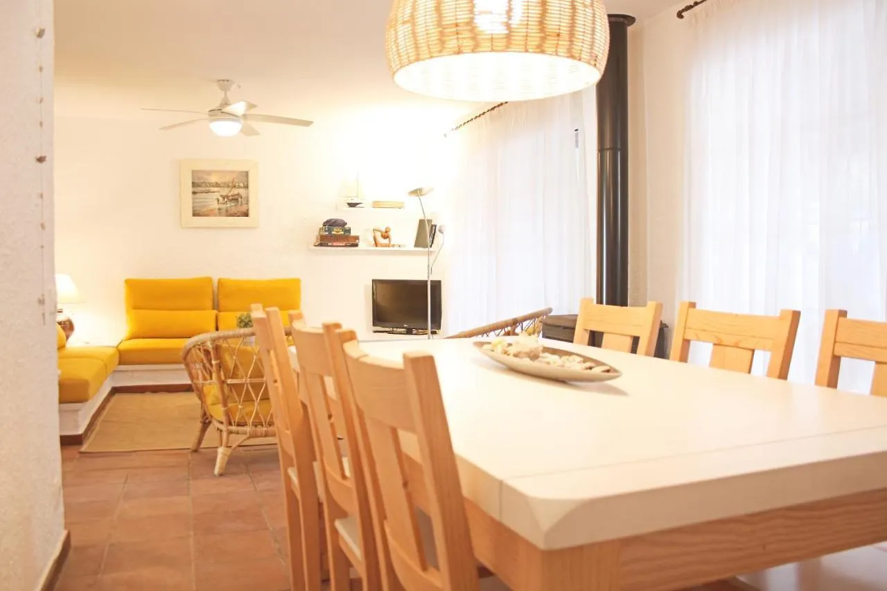 Lovely Villa Next To The Beach Cambrils